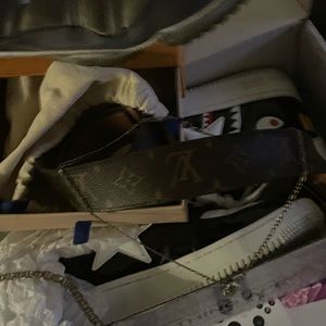 Louis Vuitton belt, don’t use much anymore, got it for 700, asking for 400